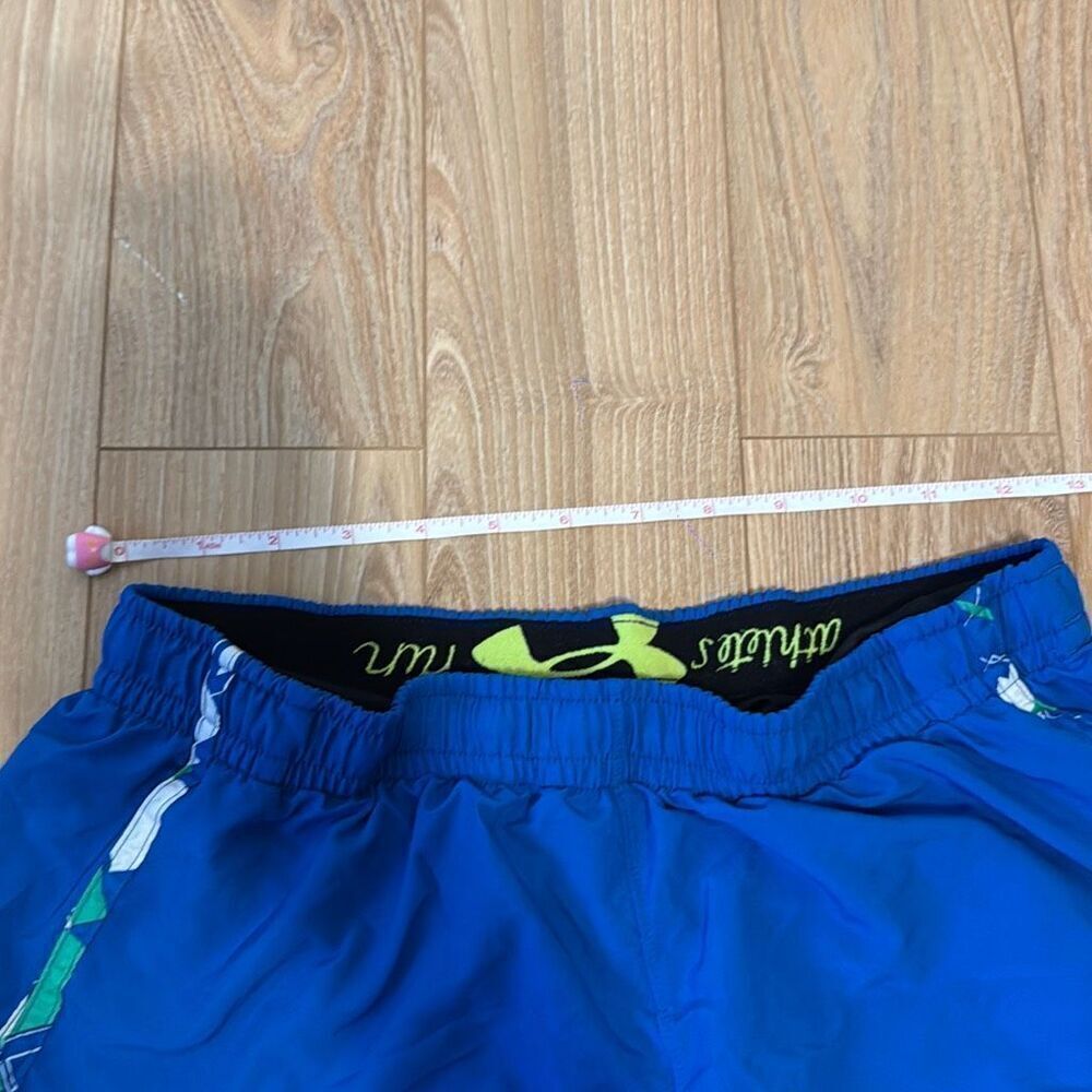 Under armour women’s athletic shorts size small blue and green - Picture 3 of 7